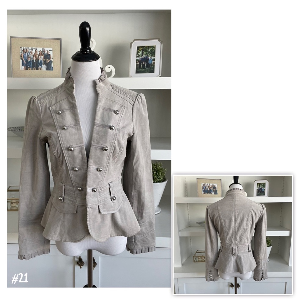 🧵 White House Black Market Jacket